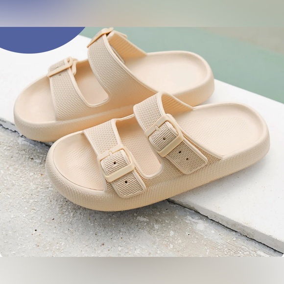 Cloud Slides Sandals Oat Latte Woman Size 9 - Picture 4 of 12